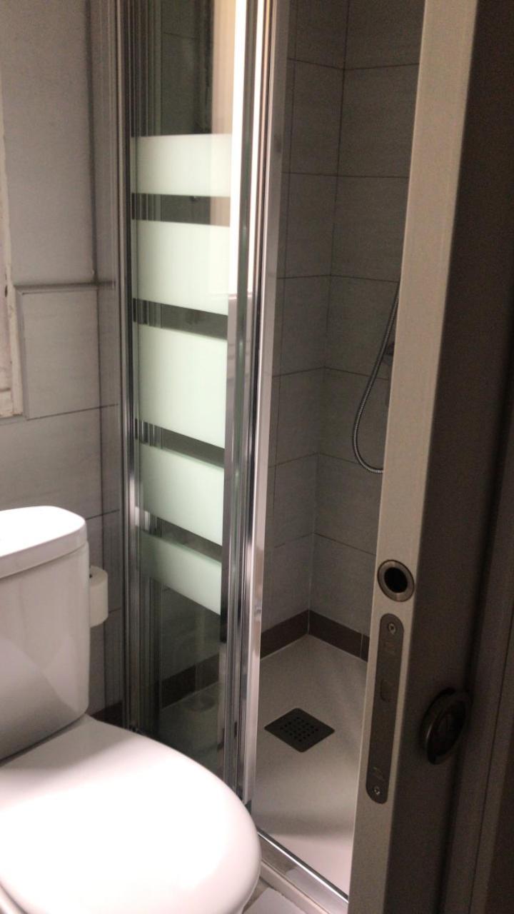 Hostal Trevinca Madrid Eksteriør bilde