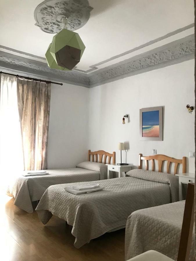 Hostal Trevinca Madrid Eksteriør bilde