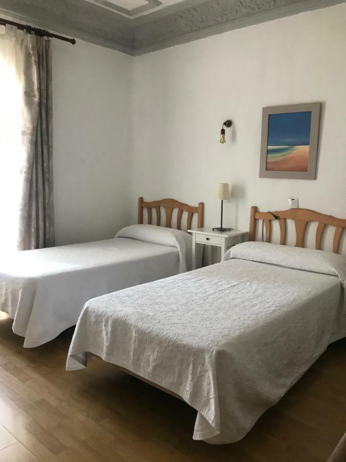 Hostal Trevinca Madrid Eksteriør bilde